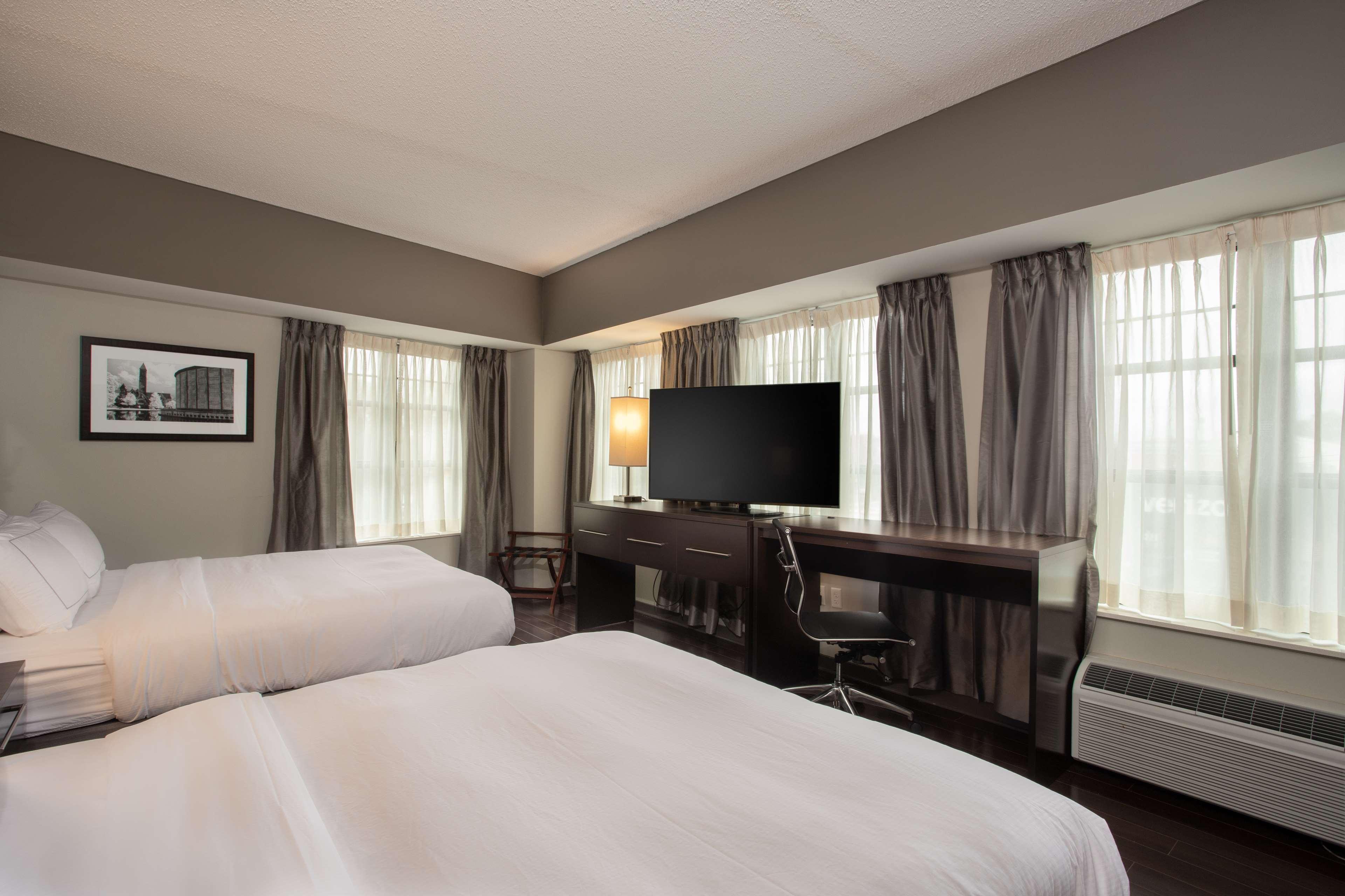 The Mosey Buffalo Williamsville Tapestry Collection Hilton Exteriör bild