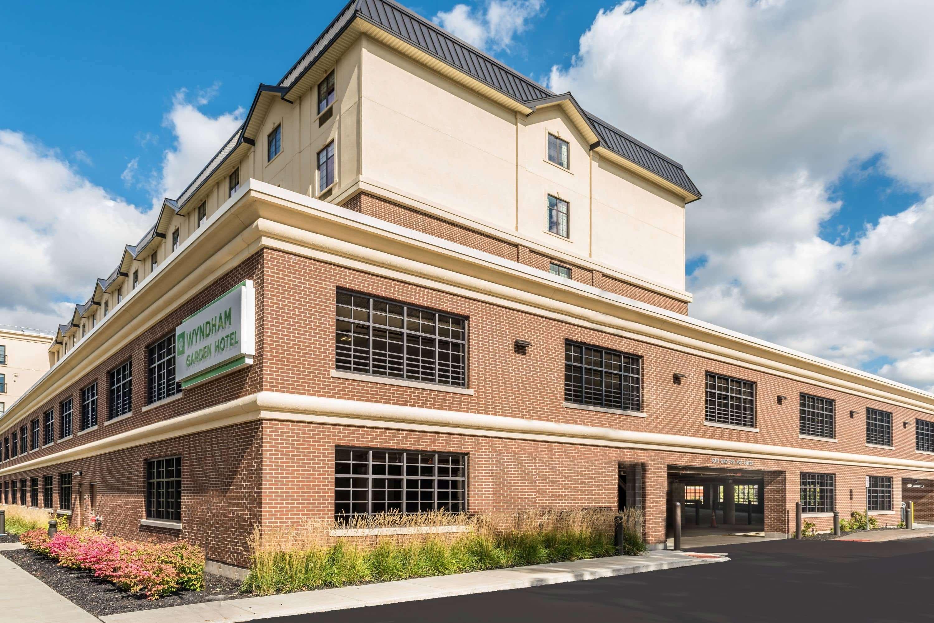 The Mosey Buffalo Williamsville Tapestry Collection Hilton Exteriör bild